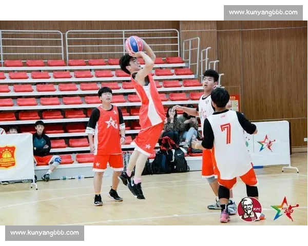 苏超单场观众破 4 万!昆山奥体见证江南德比,17 岁高中生 78 秒闪电破门梅开二度