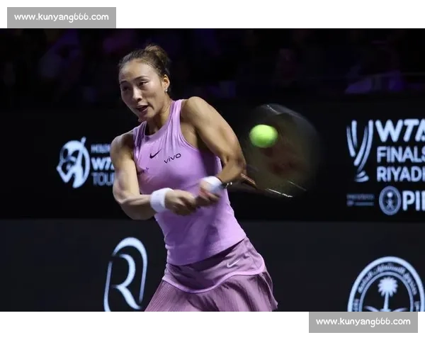 郑钦文创历史新高稳居前五,中国金花闪耀 WTA!