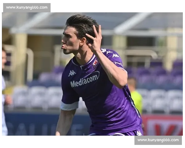 米兰领跑 19 岁天才边锋争夺战:意丙新星成红黑军团夏窗重点目标